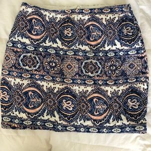 MILLAU LF STORES QUILTED LINED MINI SKIRT XS